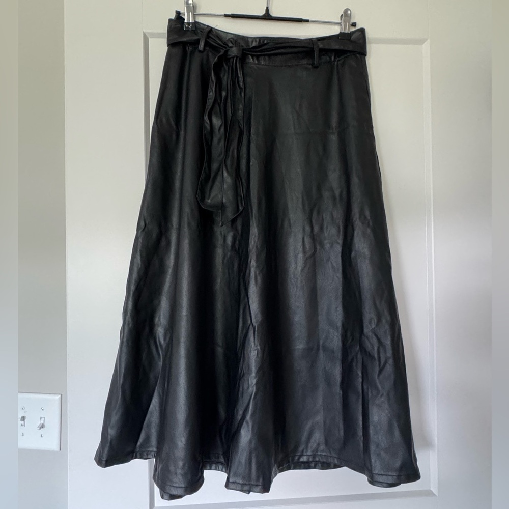 Who What Wear Black Midi Skirt Faux Leather with Matching Belt Size 6